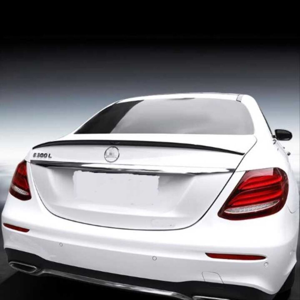 W213 2016-2019 E SERISI ICIN UYUMLU TAIWAN STIL SPOILER-PIANO BLACK