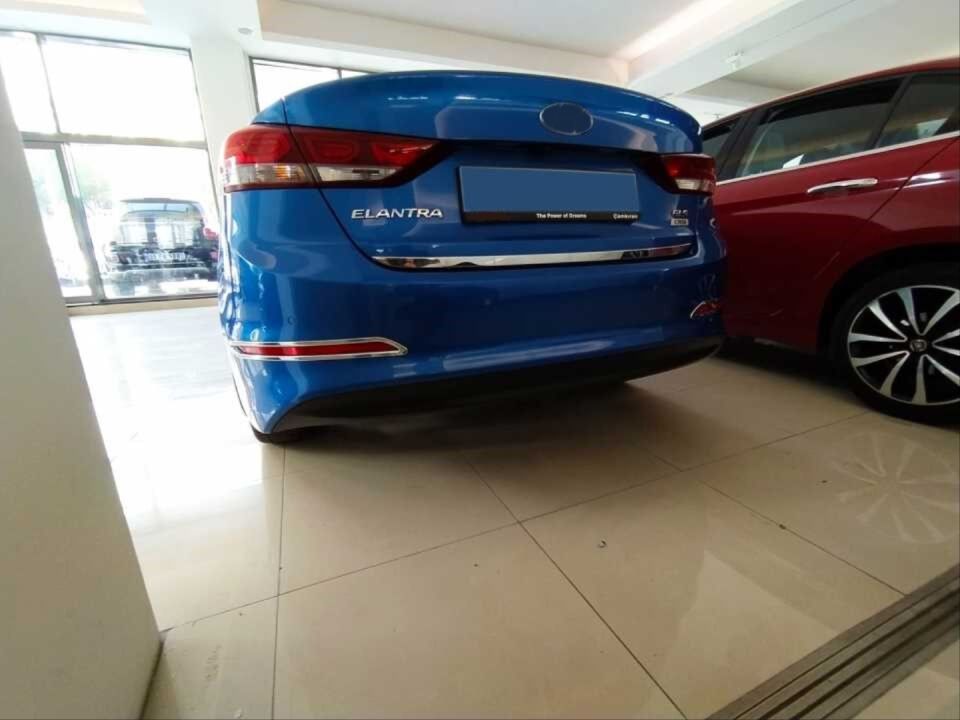 ELANTRA 2016-2019 IÇIN UYUMLU BAGAJ KAPAGI ÇITASI KROM
