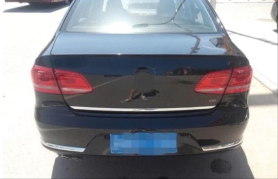 PASSAT B7 IÇIN UYUMLU SPOILER - PIANO BLACK (PARLAK SIYAH)