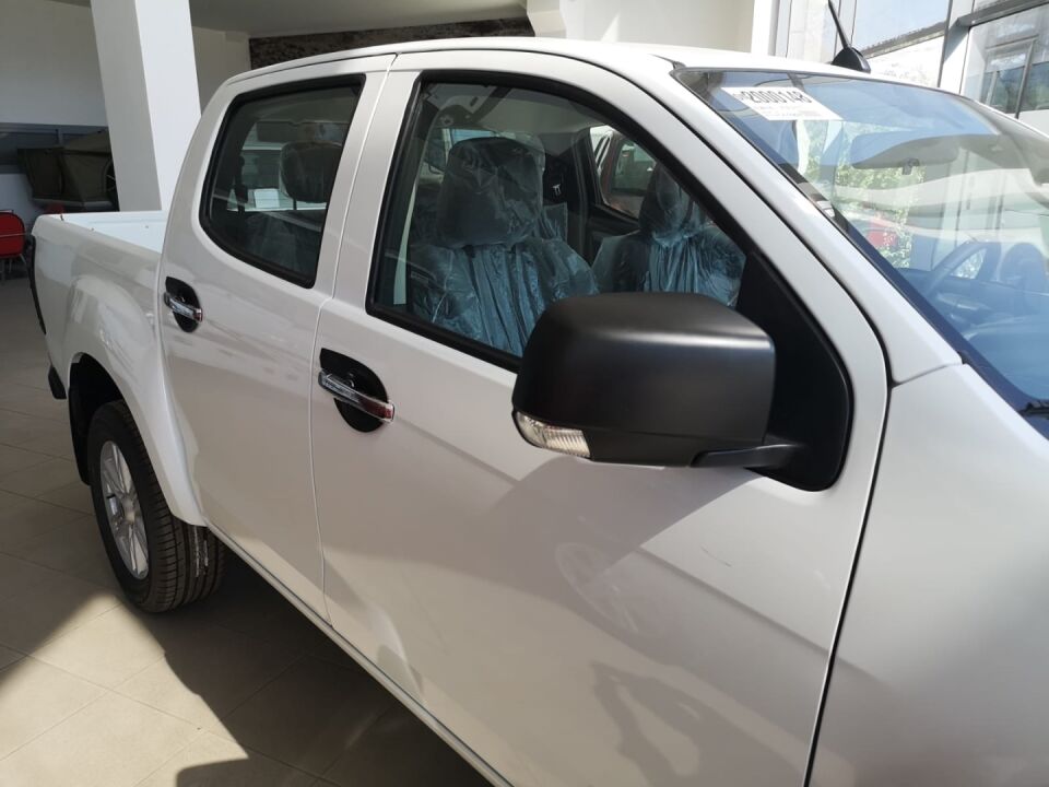 D-MAX IÇIN UYUMLU 2018+ AYNA KAPAGI SIYAH