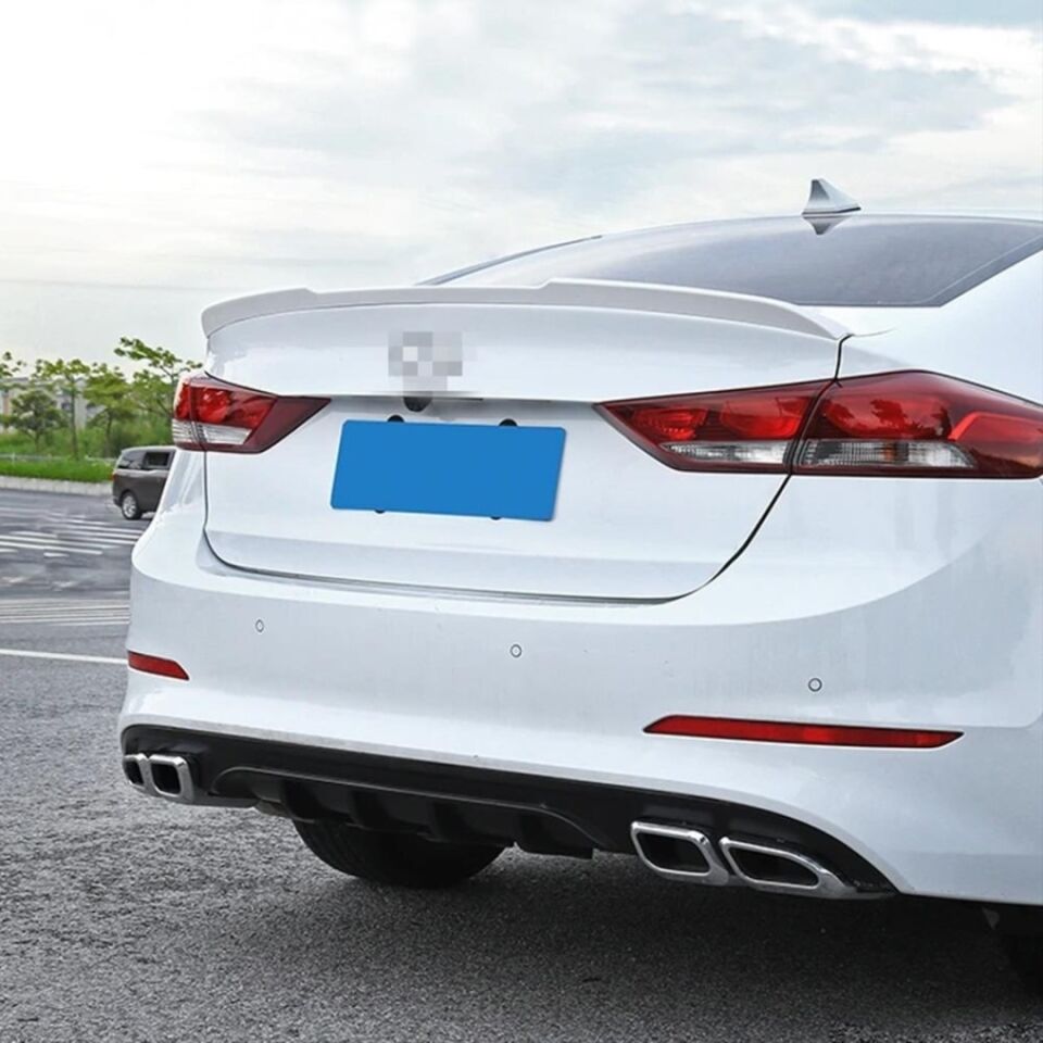 ELANTRA 2016-2019 IÇIN UYUMLU 4 EGZOZ PIANO BLACK DIFUZOR