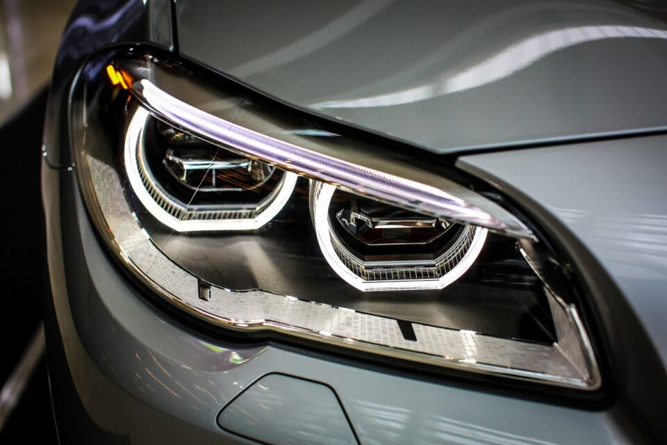 5 SERISI F10 2014-2016 M5 LED FAR TAKIMI - YENİ GÖRÜNÜM  (MAKYAJLI KASA İÇİN)