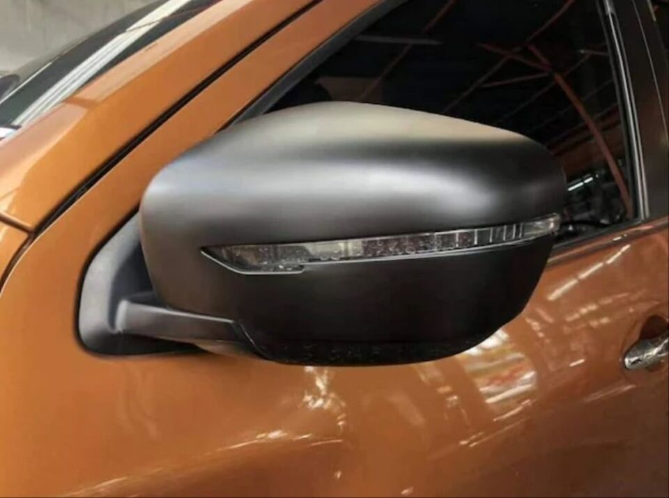 NAVARA 2015-2020 IÇIN UYUMLU AYNA KAPAK SIYAH