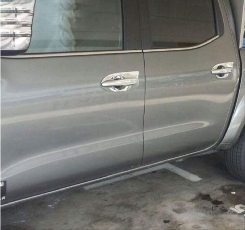 NAVARA NP300 (2015-2020) IÇINUYUMLU IC KAPI KOLU KROM